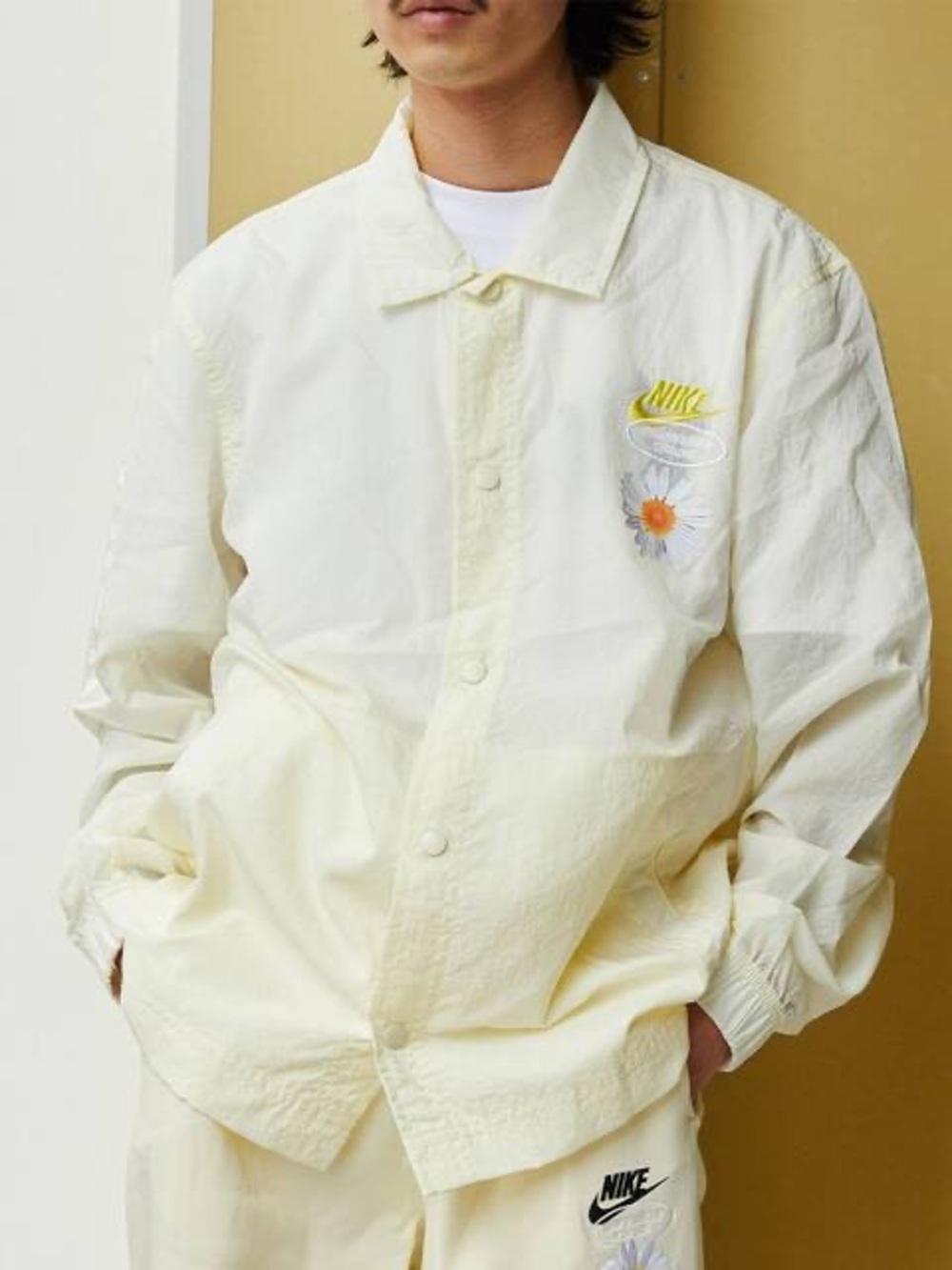 HAVE A NIKE DAY Pale Yellow Daisy Coach Jacket Unlined Beaverton Embroidered
